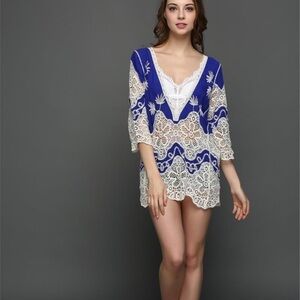 Contrast crochet panel tunic